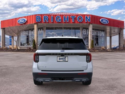 Used 2026 Ford Explorer Active w/ Active Comfort Package AWD/4WD image 9