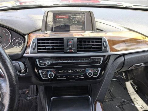 Used 2018 BMW 330i Sedan RWD image 13