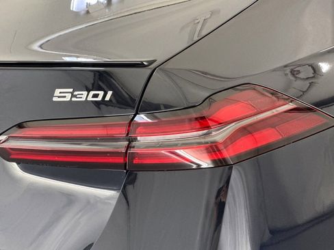 Used 2026 BMW 530i w/ M Sport Package image 12