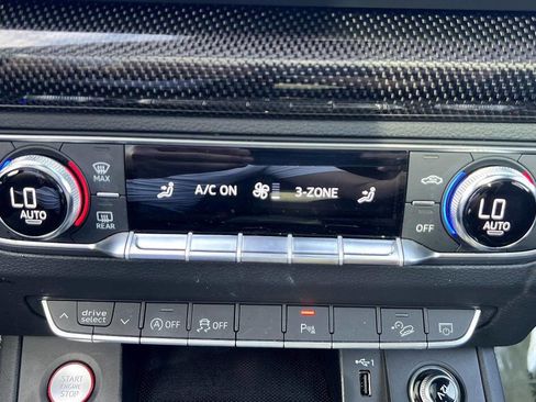 Used 2019 Audi SQ5 Premium Plus w/ Premium Plus Package image 26