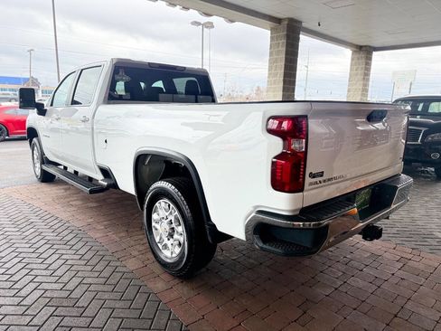 Used 2023 Chevrolet Silverado 2500 LT AWD/4WD image 8