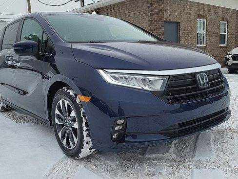 Used 2024 Honda Odyssey EX-L image 2