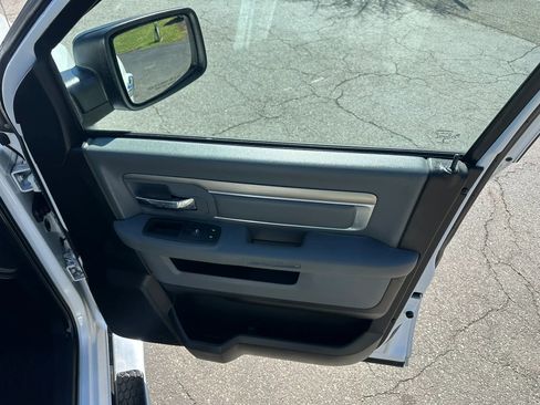 Used 2016 RAM 1500 Big Horn image 30