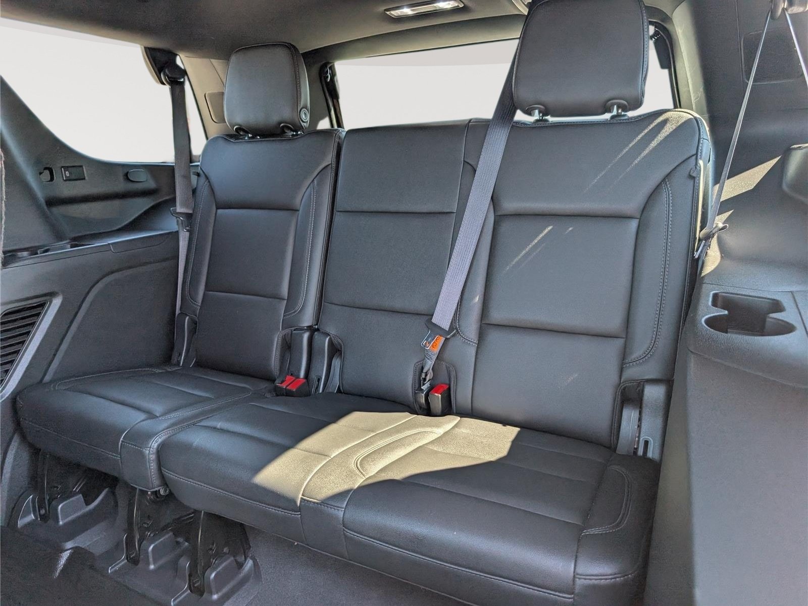 Used 2022 Chevrolet Tahoe LT w/ LT Signature Package AWD/4WD image 16