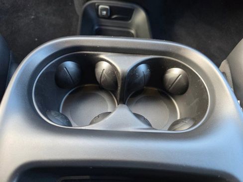 New 2026 Chrysler Pacifica Select image 38