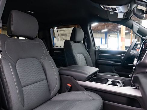 New 2026 RAM 1500 Big Horn AWD/4WD image 31