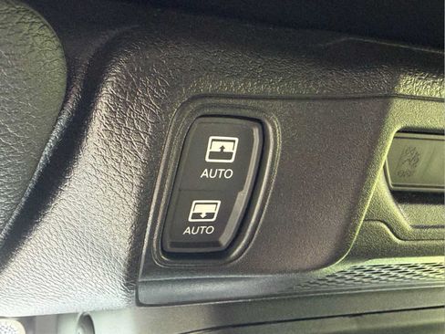 Used 2024 Jeep Wrangler High Altitude AWD/4WD image 43