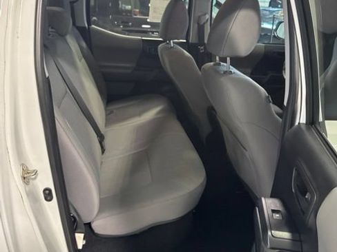 Used 2019 Toyota Tacoma SR w/ SR Convenience Package RWD image 12