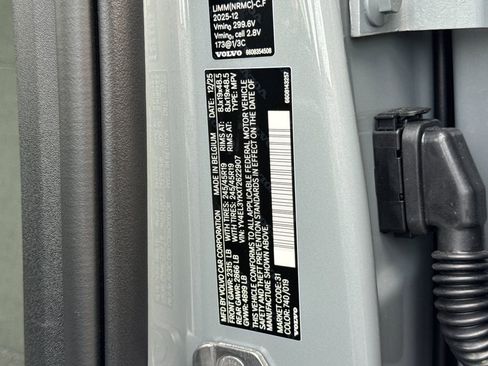 New 2026 Volvo EX30 Plus w/ Climate Package RWD image 27