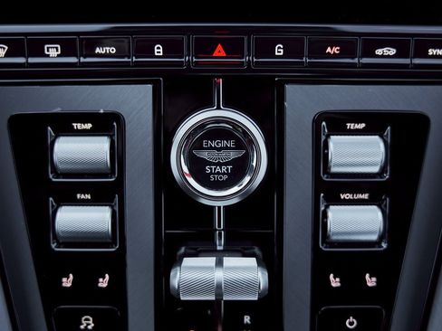 Used 2024 Aston Martin DB12 Coupe image 54