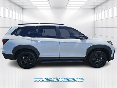 Certified 2022 Honda Pilot TrailSport image 2