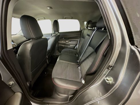 Used 2024 Mitsubishi Outlander Sport AWD image 28