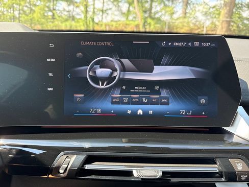 New 2026 BMW X2 xDrive28i w/ Technology Package AWD/4WD image 17