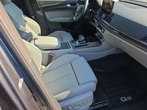 Used 2021 Audi Q5 Prestige AWD/4WD image 23