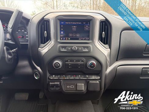 Used 2025 Chevrolet Silverado 2500 Custom w/ Custom Value Package image 22