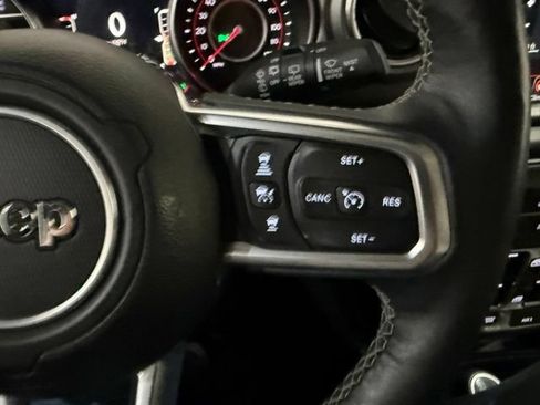 Used 2019 Jeep Wrangler Unlimited Rubicon w/ Dual Top Group AWD/4WD image 16
