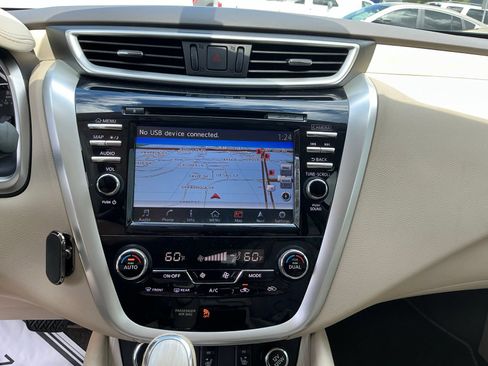 Used 2017 Nissan Murano SL w/ SL Technology Package FWD image 18