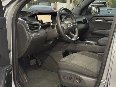 Used 2025 GMC Acadia Elevation image 15