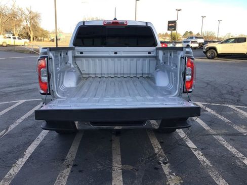 Used 2017 GMC Canyon SLE w/ SLE Convenience Package image 28