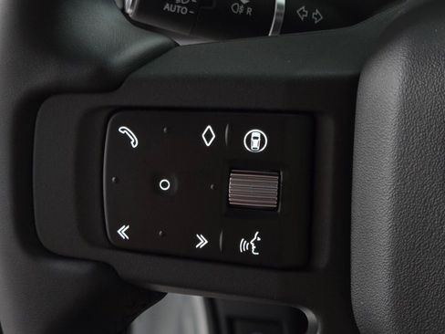 New 2026 Land Rover Defender 130 X-Dynamic SE AWD/4WD image 25
