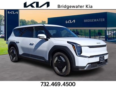 New 2026 Kia EV9 Wind