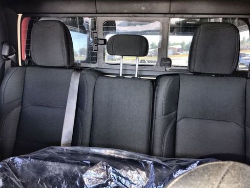 Used 2020 Jeep Gladiator Overland image 22