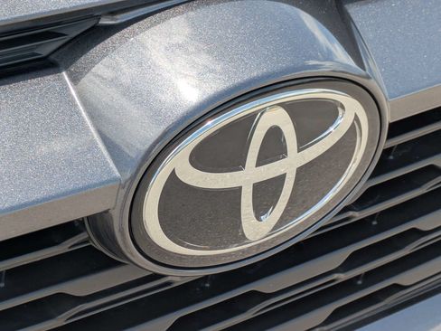 Used 2024 Toyota RAV4 LE FWD image 13