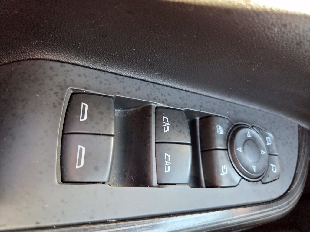 Used 2021 GMC Acadia SLT w/ Elevation Edition FWD image 19