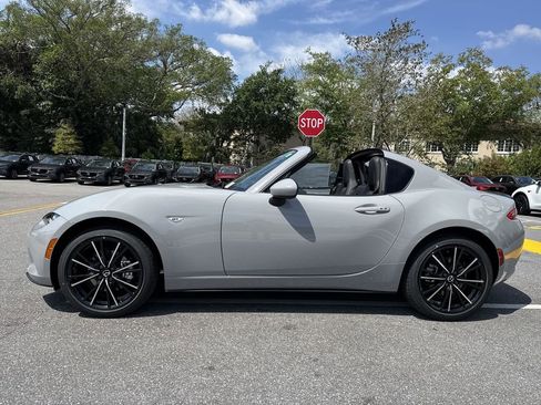 New 2026 MAZDA MX-5 Miata RF Grand Touring RWD image 27