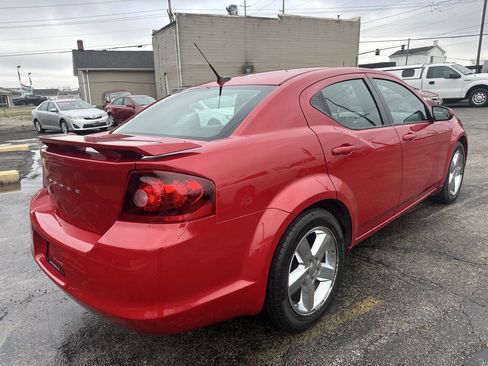 Used 2011 Dodge Avenger Lux image 8