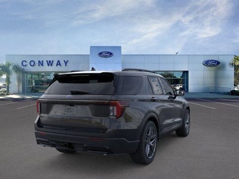 New 2026 Ford Explorer ST-Line w/ ST-Line Street Pack RWD image 8