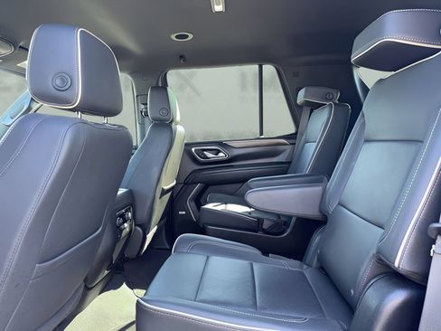 Used 2024 Chevrolet Tahoe Premier RWD image 12