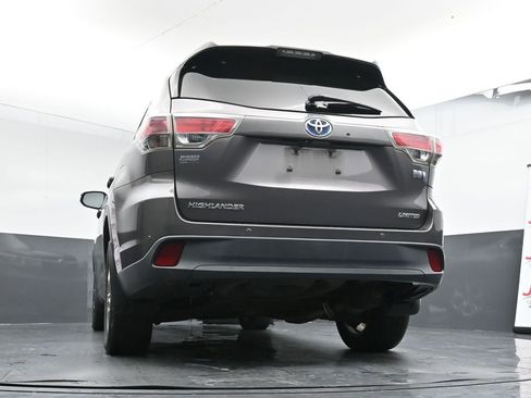 Used 2015 Toyota Highlander Limited image 22