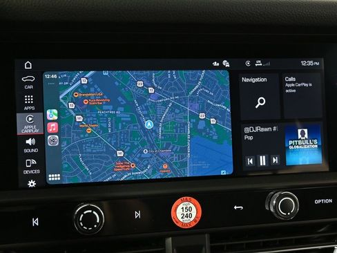 Certified 2026 Porsche Macan image 15