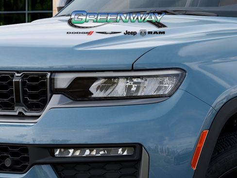 New 2026 Jeep Grand Cherokee L Limited RWD image 10