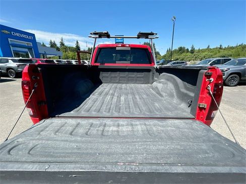 Used 2017 RAM 2500 Power Wagon w/ Leather & Luxury Group image 26