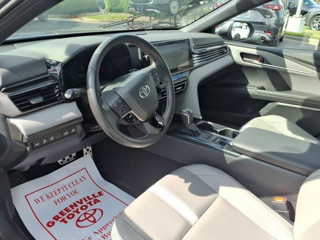 Used 2025 Toyota Camry SE FWD image 14