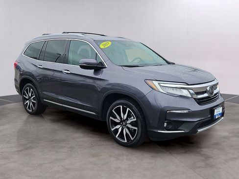 Certified 2019 Honda Pilot Touring image 3