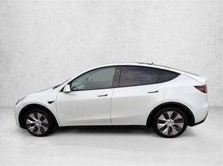Used 2021 Tesla Model Y Long Range video 2