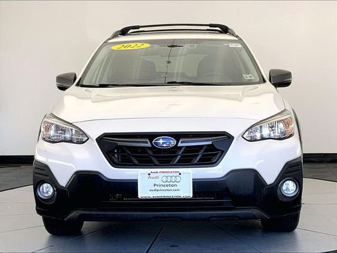 Used 2022 Subaru Crosstrek 2.5i Sport w/ Moonroof Package AWD/4WD image 8