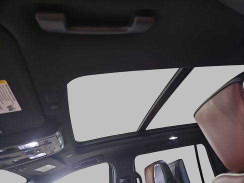 Certified 2024 GMC Yukon XL Denali Ultimate image 37