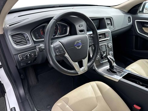 Used 2016 Volvo S60 T5 Premier w/ Convenience Package image 21