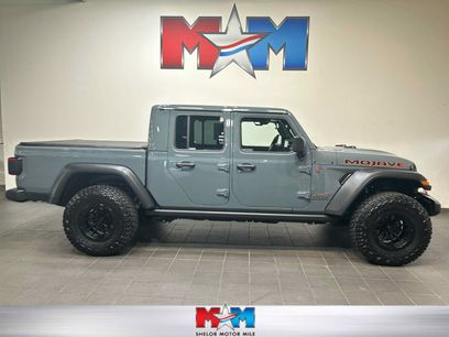 Used 2025 Jeep Gladiator Mojave w/ Convenience Group