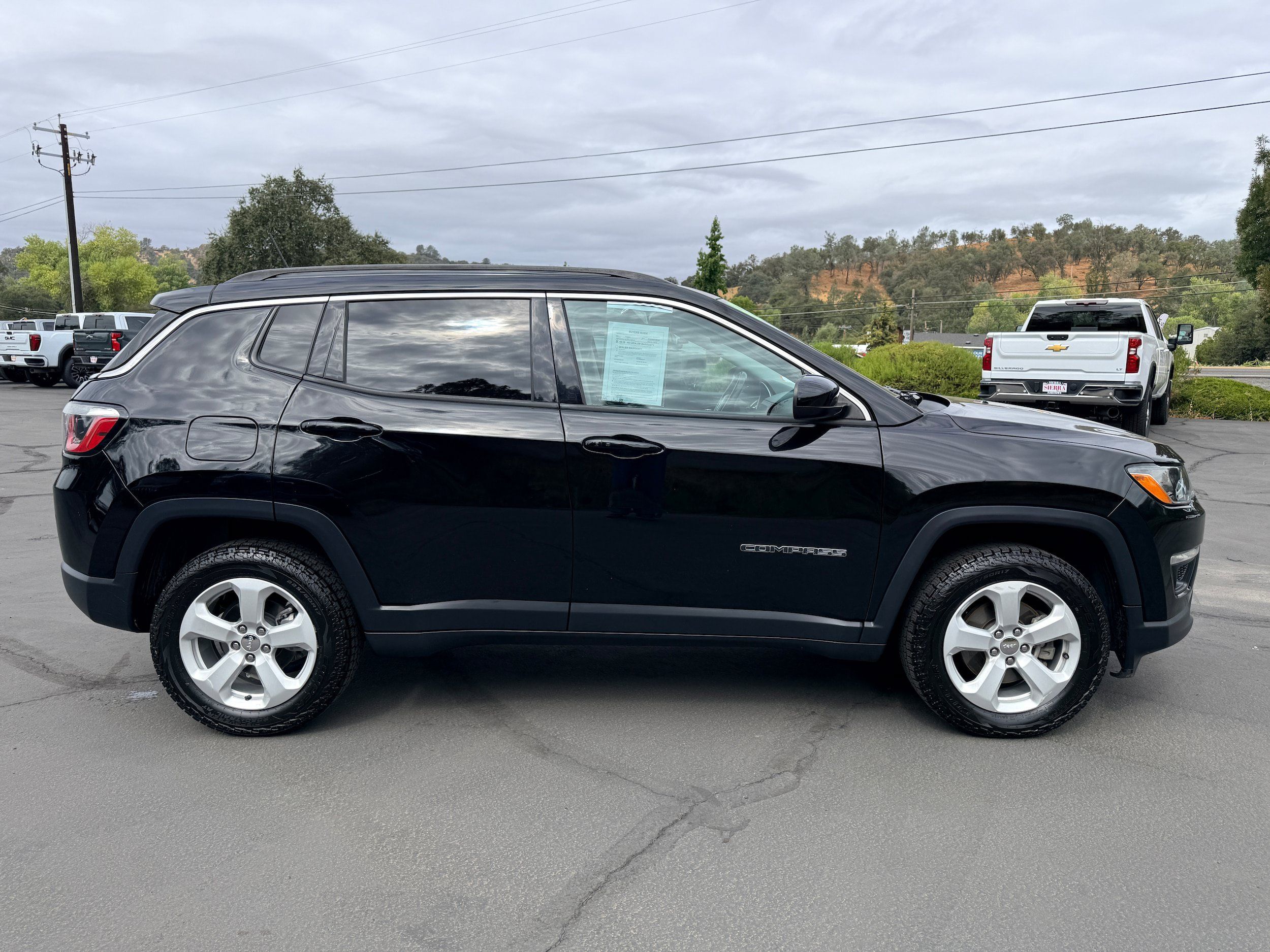 Used 2019 Jeep Compass Latitude w/ Popular Equipment Group AWD/4WD image 5