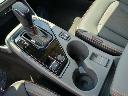 New 2025 Subaru Crosstrek 2.5i Limited w/ Popular Package #3A image 22