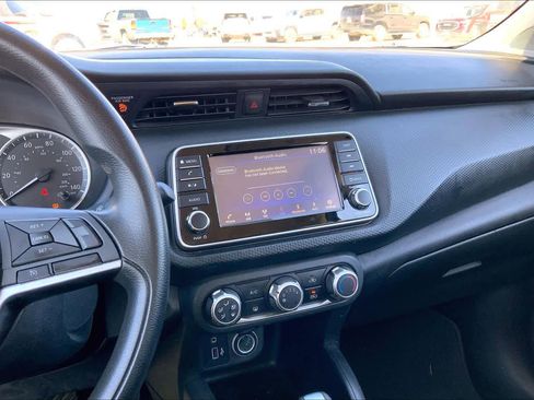 Used 2022 Nissan Kicks S image 7