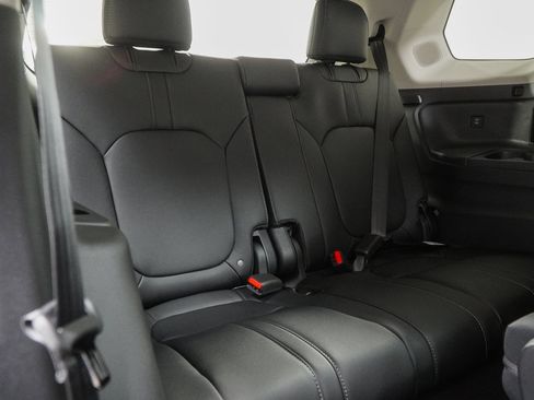 New 2026 Honda Pilot Touring image 39