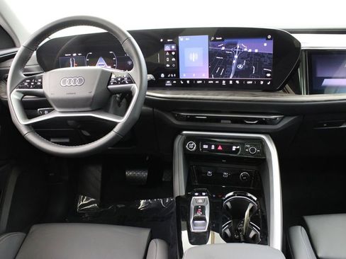 New 2025 Audi Q5 Prestige image 8