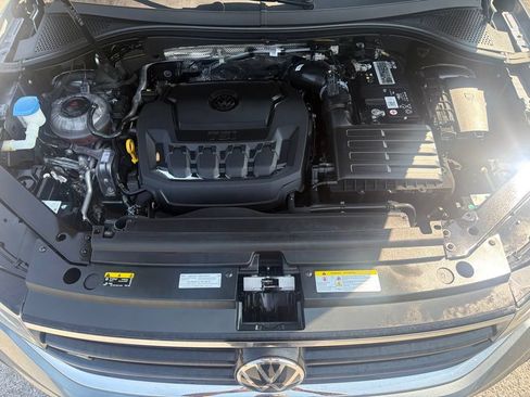 Used 2023 Volkswagen Tiguan SE R-Line FWD image 12