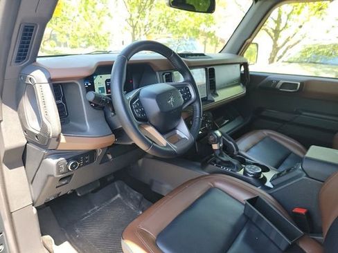 Used 2024 Ford Bronco Outer Banks AWD/4WD image 8